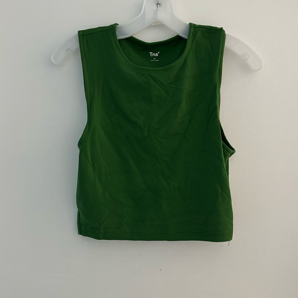 Aritzia TNA Green Crop Top - Picture 1 of 2